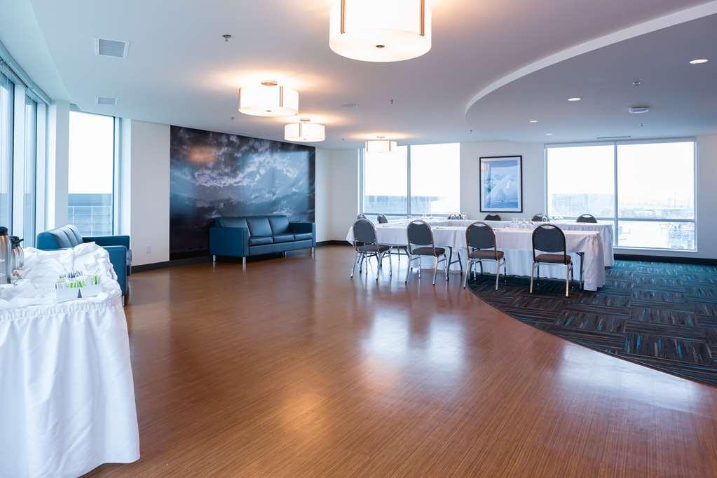 The Grand Winnipeg Airport Hotel By Lakeview Restaurant bilde