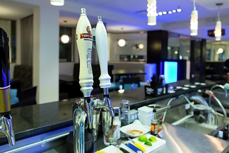 The Grand Winnipeg Airport Hotel By Lakeview Eksteriør bilde